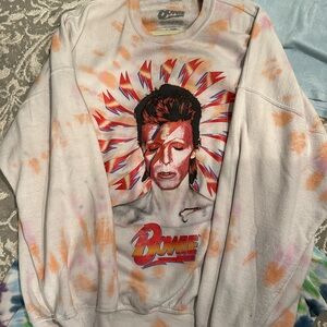 URBAN OUTFITTERS CREWNECK SWEATSHIRT